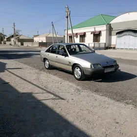 Opel Omega 1990