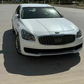 Kia K900 2019