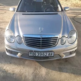 Mercedes-Benz E320 2004