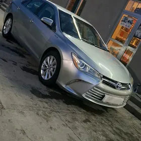 Toyota Camry 2017