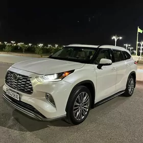 Toyota Highlander 2020