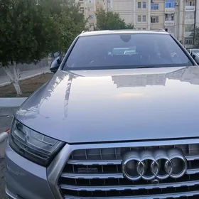 Audi Q7 2016