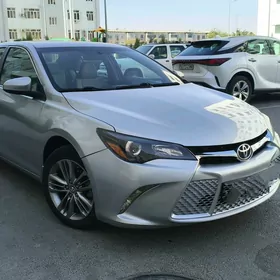 Toyota Camry 2016