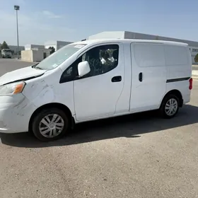 Nissan NV200 2021