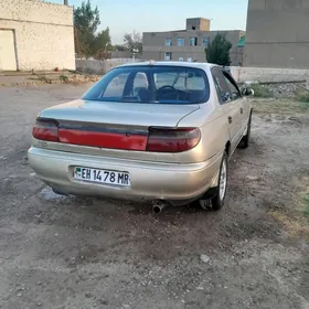 Toyota Carina 1993