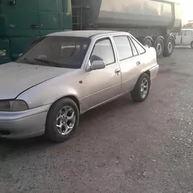 Daewoo Nexia 2000