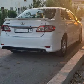 Toyota Corolla 2011