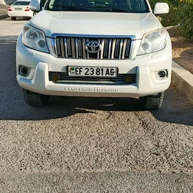 Toyota Land Cruiser Prado 2013