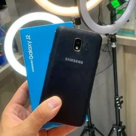 J2 pro (2018)