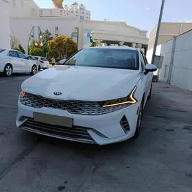 Kia K5 2021