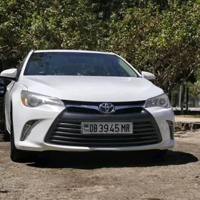 Toyota Camry 2015