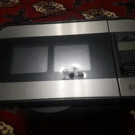 çörek bişirýän