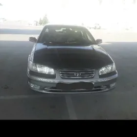 Toyota Camry 1999