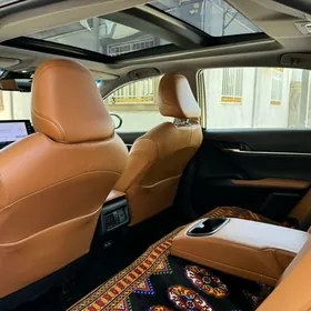 Toyota Camry 2023