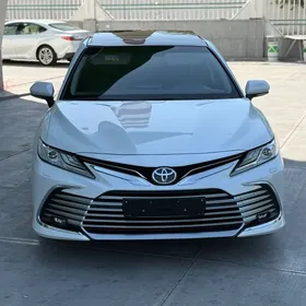 Toyota Camry 2022