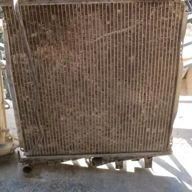 rediyator  mersedes 124