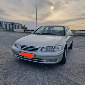 Toyota Camry 2000