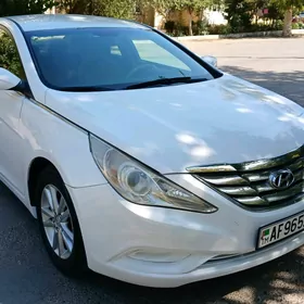 Hyundai Sonata 2011