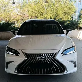 Lexus ES 350 2019