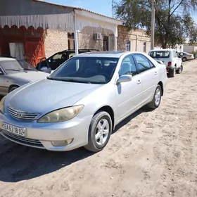 Toyota Camry 2005