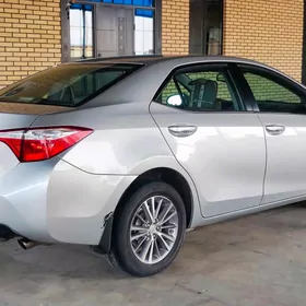 Toyota Corolla 2015
