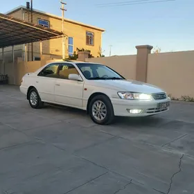 Toyota Camry 2001