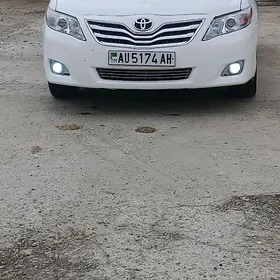 Toyota Camry 2010
