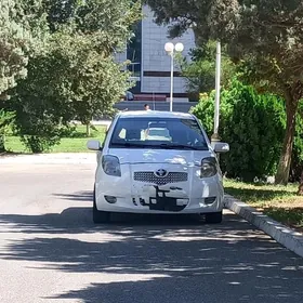 Toyota Yaris 2006