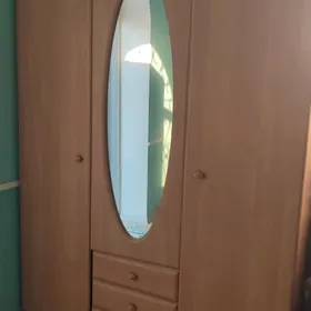 Шкаф
