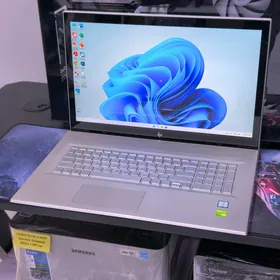 HP CORE i7-8+MX130 2Gb/ 17"