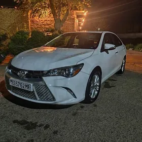 Toyota Camry 2016