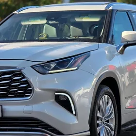 Toyota Highlander 2020