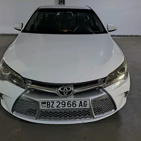 Toyota Camry 2015