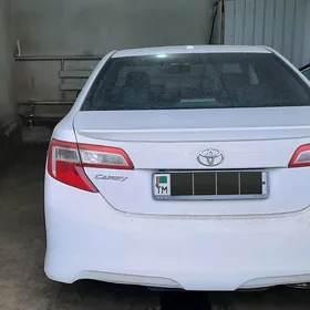 Toyota Camry 2012