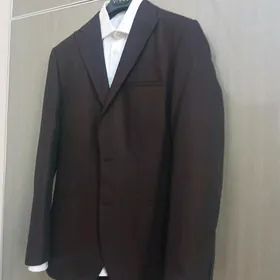 Kastyum balak SUVARI