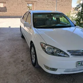 Toyota Camry 2004