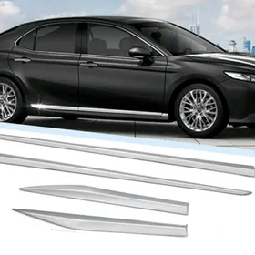 Camry 18-23 molding iñli