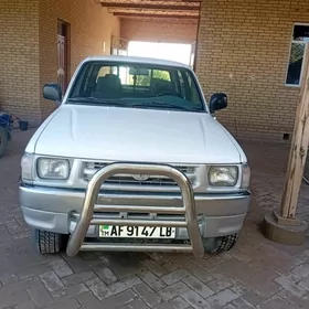 Toyota Hilux 1999