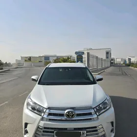 Toyota Highlander 2019