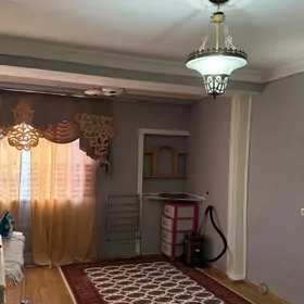 1 мекр от хозяина