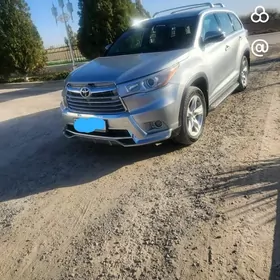 Toyota Highlander 2016