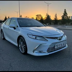 Toyota Camry 2020