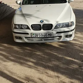 BMW E39 2000