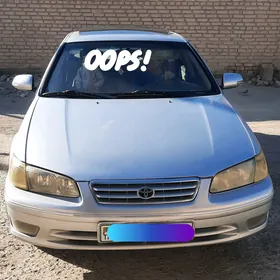 Toyota Camry 1999
