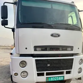 Ford Cargo 3535D 2015