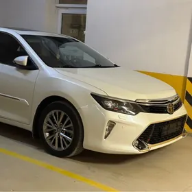 Toyota Camry 2017