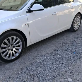 Opel Insignia 2011