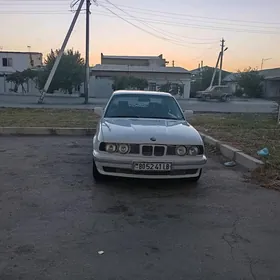 BMW 525 1989