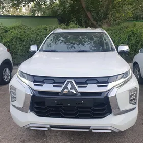 Mitsubishi Montero Sport 2025