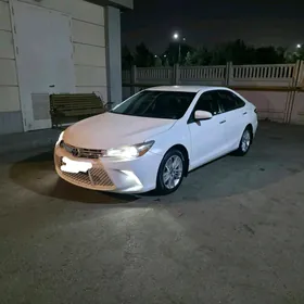 Toyota Camry 2017